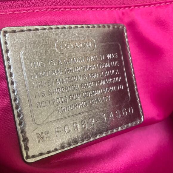 COACH POPPY Purple/Pink Tartan Plaid Glitter Outline Signature GLAM Tote #14360 - Picture 15 of 16
